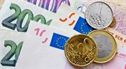 Koruna je k euru nejsilnější za víc než deset let