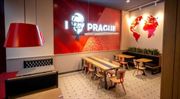 KFC má novou chloubu. Vyzkoušeli jsme, čím se liší „vlajková restaurace“