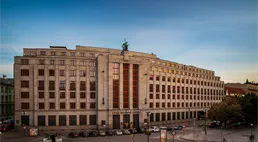 Přituhuje, sazby letí vzhůru. Vyhlíží snad ČNB nového guvernéra?