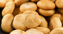 Pečivo za zlomek ceny? Tady je trik, jak ušetřit při nákupu v obchodě