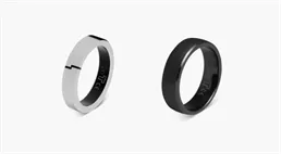 Platební prsteny a náramky nabízí další banka. Má poloviční slevu