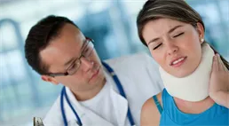 Bouračka vám rozhodila krk? Tady je návod, jak získat odškodnění