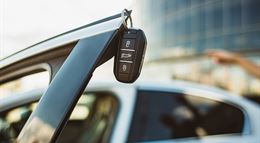 Jak prodat firemní auto? Víme, jak na DPH a daň z příjmů