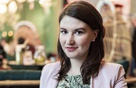Veronika Rút Fullerová
