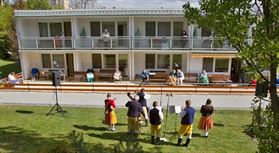 Česko má problém, pro důchodce není místo. Docházejí domovy i příbuzní