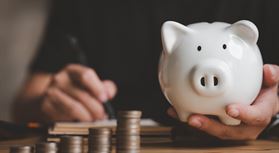 Jak se zajistit na důchod? Penzijní připojištění očima expertů