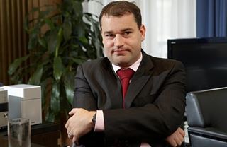 Mojmír Hampl: Bankéři zmáčkli atomové tlačítko