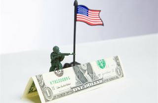 Světová finanční válka je tu