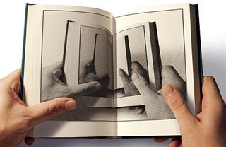 Bublina bibliofilních bublinobijců. Kupte knihu o investicích, nezbude vám na ně!
