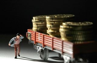 Drahé dráhy: Železnice nám lézt do peněz jen tak nepřestane