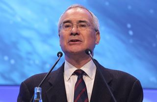 Lord Nicholas Stern: Klimatické změny? Obrovské selhání trhu, které musíme napravit!