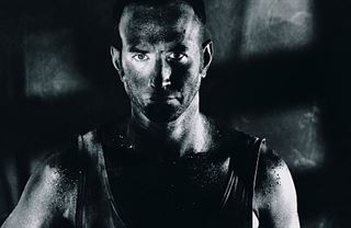 Analýza: NWR – výnosná spekulace, nebo sázka na červenou?