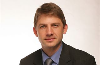 Volební speciál: Vaše peníze. Jak s nimi chtějí hospodařit Petr Mach a Strana svobodných občanů