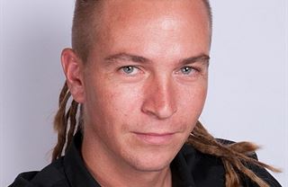 Volební speciál: Vaše peníze. Jak s nimi chtějí hospodařit Ivan Bartoš a Česká pirátská strana