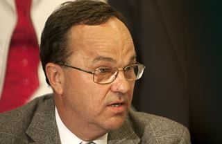 Vít Samek: Třetí pilíř čeká nová výsluhová penze a spoření na důchod už od narození