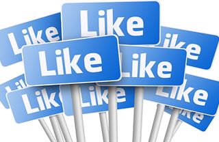 Facebook nemá rád Trumpa. Proč zbystřit, i když jste na tom stejně?
