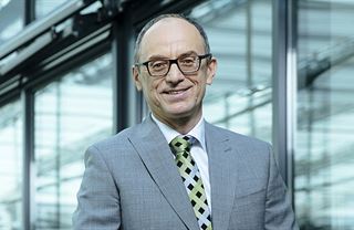 Vlastimil Nigrin: Nový zákon o půjčkách zřejmě zdraží hypotéky. Všem!