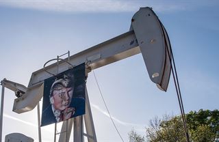 Trumpova reforma: Snížení korporátní daně pomůže modrým límečkům