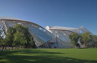 Překvapivé stavby Adama Gebriana: U Vuittona v Paříži