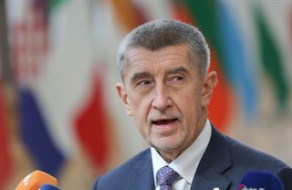 Náš odborník na dotace. Babiš bojuje o miliardy pro chudší země EU