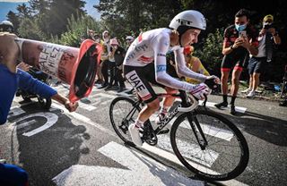 Stará dáma pořád dýchá. Jeden den na Tour de France