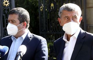 Vláda si dělá z rozpočtu trhací kalendář. A to ho ještě nemá