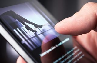 Pornoprůmysl pod palbou. Proč Visa a MasterCard odstřihly PornHub