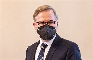 Vláda má důvěru, Fiala problém. Proč začíná připomínat Babiše?