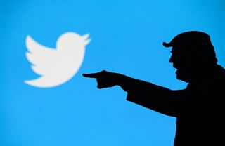 Výhra pro Trumpa? Muskova akvizice Twitteru mu zvyšuje prezidentské šance