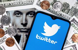 Muskův Twitter, Twitterův Musk. Proč je převzetí sítě rizikem pro všechny?