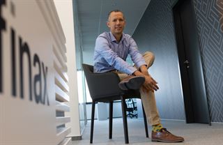 Robot nervy neztratí. Ví, jak nejlépe investovat, říká zakladatel Finaxu