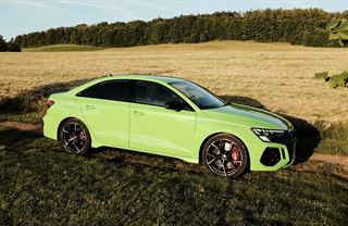 Praštěná hračka přestárlého delikventa. Audi RS3 potírá politickou korektnost