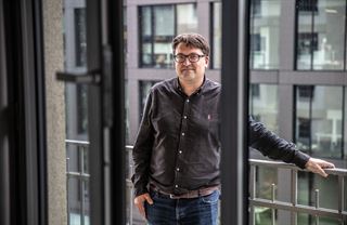 Spousta lidí žije v digitálních ghettech, říká o rozdělené společnosti Jindříšek