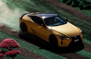Žlutá střela se zenovou aurou. Tenhle Lexus zosobňuje sny o Japonsku