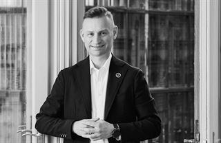 Byznysové vyjednávání jako vrcholový sport. Trvat může i 15 hodin, říká Pařík