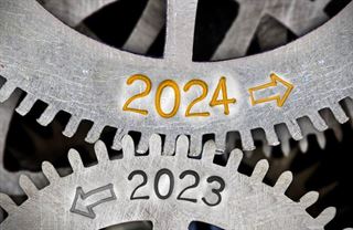 A dost, zvyšování daní stačilo. Teď je čas škrtat ve výdajích