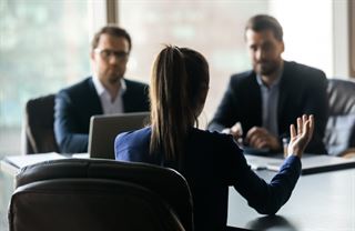 Povinný podíl žen ve vedení firem? Genderové kvóty ničemu nepomůžou, spíš naopak