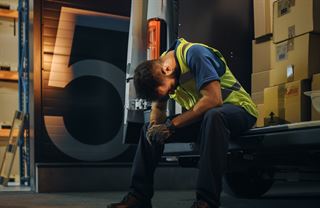 Řekové zavedli šestidenní pracovní týden. Návrat k otroctví, nebo inspirace pro Česko?