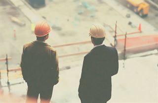 Rychlejší výpovědi, delší zkušebka, větší ochrana rodičů. Novela zákoníku práce prošla vládou