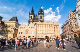 Regulace Bookingu a Airbnb se blíží. Skončí u Ústavního soudu?