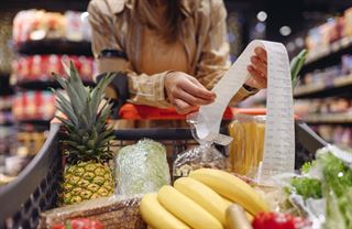 Tržby v maloobchodu překonaly očekávání, nákupní horečka se ale nekoná