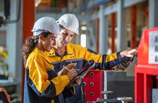 Hůř už být nemůže. Důvěra podnikatelů v průmyslu v ekonomiku začíná růst