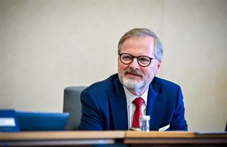 Nelezte nám do zelí, supí soukromníci na vládu. Ohrozí stát jejich byznys v developmentu?