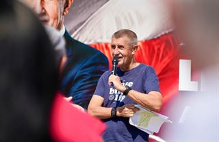 Vyšší daně už jsou na cestě. Není otázkou zda, ale kdy dorazí a na koho padnou