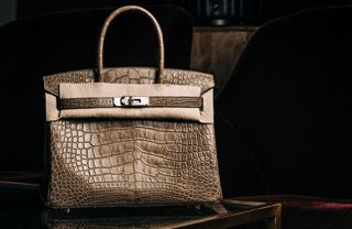 Nablýskaná bublina, nebo zlatý důl? Jak je to s investicemi do kabelek doopravdy