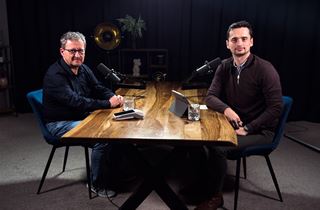 Platební terminál zdarma, nebo třeba v mobilu. Kdo nebere karty, prodělá, říká expert