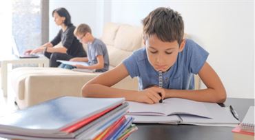 Ošetřovné stoupne i zpětně. Spočítejte si, kolik vám přijde