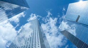 Nemovitostní fondy jako nové spořáky? Proč se jim v roce 2024 dařilo