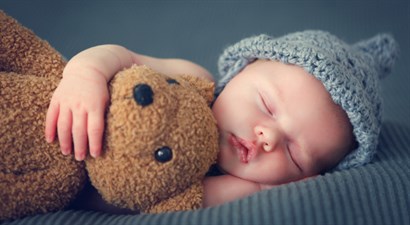 Křestní jméno: Jak můžete pojmenovat dítě? A co vám neprojde