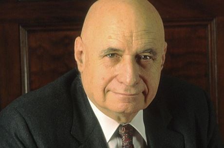 Žije-li člověk dosti dlouho, všechno se vrací